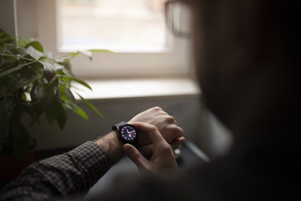 Stylové pánské hodinky Jordan Kerr – elegantní doplněk pro každou příležitost. Kvalitní zpracování a moderní design v jednom.